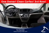 Used 2022 Chrysler Voyager LX image 5