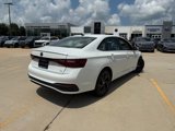 Used 2025 Volkswagen Jetta SE image 6