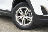Used 2021 GMC Terrain SLE w/ Driver Convenience Package image 2
