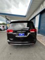 Used 2018 Chrysler Pacifica Touring-L w/ Advanced Safetytec Group image 5