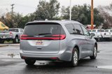 Used 2021 Chrysler Pacifica Touring-L image 6