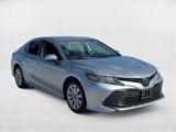 Used 2019 Toyota Camry LE image 3