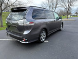 Used 2011 Toyota Sienna SE image 3