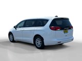 Used 2022 Chrysler Voyager LX image 3