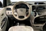 Used 2014 Toyota Sienna LE image 5