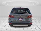 Used 2024 Volkswagen Taos SE w/ Panoramic Sunroof Package image 4