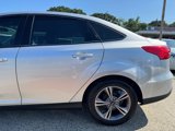 Used 2018 Ford Focus SE w/ SE Appearance Package image 4