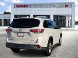 Used 2014 Toyota Highlander XLE image 6
