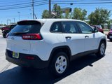 Used 2017 Jeep Cherokee Sport image 6