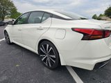 Used 2020 Nissan Altima 2.5 SR w/ Premium Package image 3