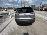 Used 2019 Jeep Cherokee Latitude w/ Popular Appearance Group image 3