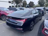 Used 2023 Hyundai Elantra Limited image 3