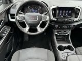 Used 2022 GMC Terrain SLE w/ Driver Convenience Package image 3