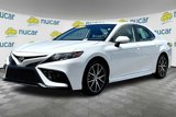 Used 2023 Toyota Camry SE image 3