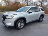 Used 2023 Nissan Pathfinder SL w/ Lighting Package (N92) image 6