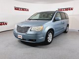 Used 2010 Chrysler Town & Country Touring image 4