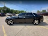 Used 2017 Chrysler 300 C image 4