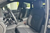 Certified 2024 Porsche Macan image 5