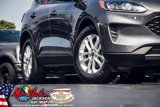 Used 2021 Ford Escape SE image 2