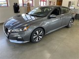 Used 2021 Nissan Altima 2.5 SV image 2