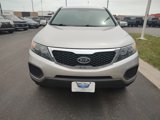 Used 2013 Kia Sorento LX w/ Third Row Pkg image 2