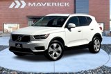 Used 2020 Volvo XC40 T5 Momentum image 3