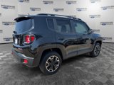 Used 2017 Jeep Renegade Trailhawk w/ Premium Trailhawk Package image 5