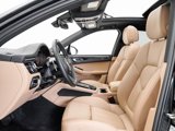 Certified 2024 Porsche Macan image 6