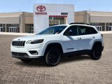 Used 2023 Jeep Cherokee Altitude Lux image 2