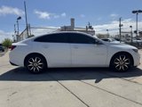 Used 2018 Chevrolet Malibu LT w/ Leather Package image 4