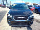 Used 2021 Chrysler Pacifica Touring-L image 3