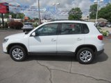 Used 2016 Volkswagen Tiguan S image 2