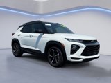 Used 2023 Chevrolet TrailBlazer RS w/ Sun and Liftgate Package image 2