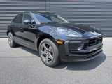 Certified 2024 Porsche Macan image 6