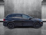 Used 2022 Volkswagen Tiguan SE R-Line image 4
