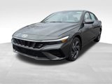 New 2025 Hyundai Elantra SEL image 3