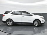 Used 2020 Chevrolet Equinox LS w/ LS Convenience Package image 4