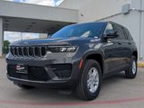 New 2025 Jeep Grand Cherokee Laredo image 4