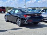 New 2025 Hyundai Elantra SEL image 5