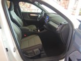 Used 2025 Volvo XC40 B5 Core image 6