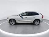 Used 2022 Volvo XC60 B5 Momentum image 5