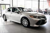Used 2018 Toyota Camry LE image 3