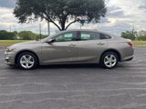Used 2022 Chevrolet Malibu LT image 2