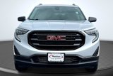 Used 2020 GMC Terrain SLE w/ Driver Convenience Package image 3