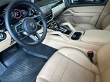 Certified 2023 Porsche Cayenne Coupe image 4