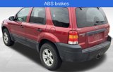 Used 2006 Ford Escape XLT image 2