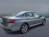 Used 2023 Volkswagen Jetta SE image 3