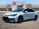 Used 2022 Toyota Corolla SE image 2