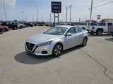 Used 2021 Nissan Altima 2.5 SV image 2