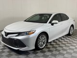 Used 2019 Toyota Camry XLE image 3